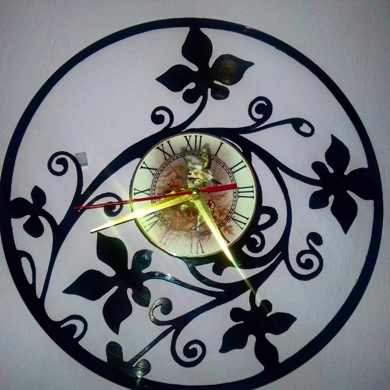 Часы из пластинки кунгур