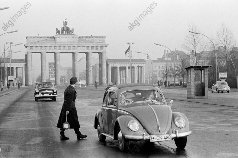Немецкие гаишники на ретро-фотографиях