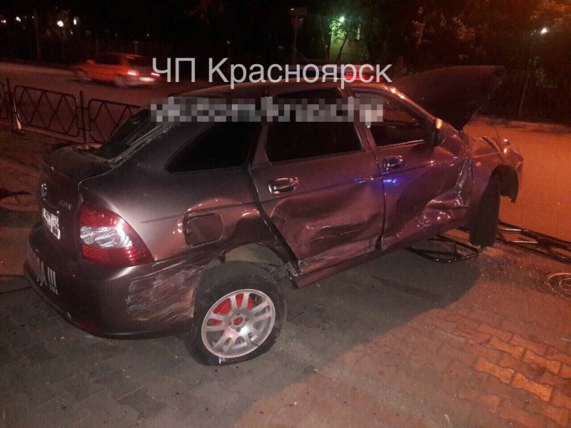 Разведенный пьяный водитель устроил аварию в Красноярске