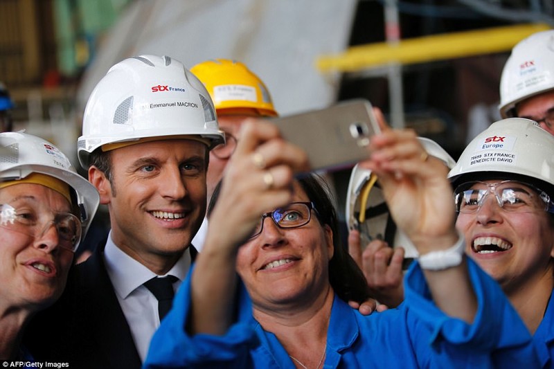 Президент Франции Эммануэль Макрон присутствовал на церемонии запуска судна