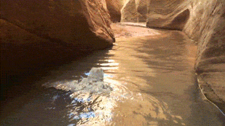 Собственный бассейн в каньоне