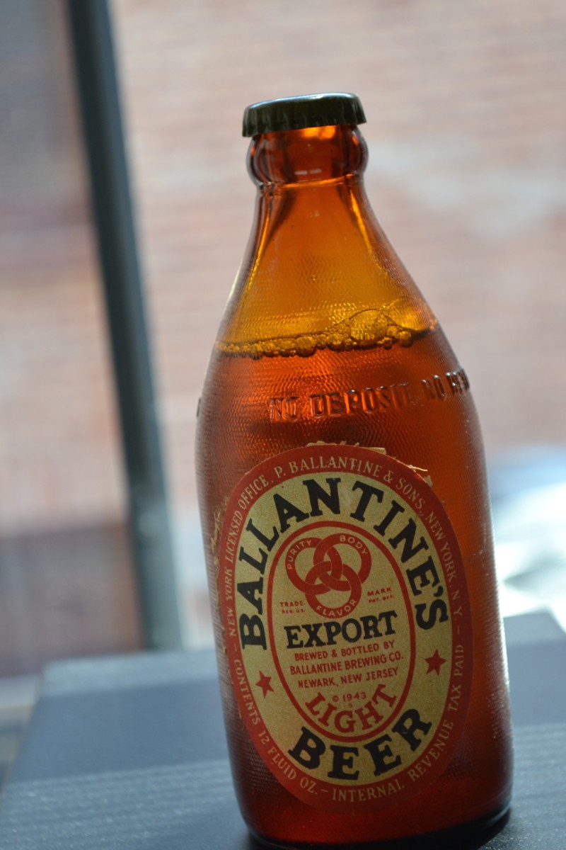 Новые бутылки с пивом времен Второй мировой обнаружили в США