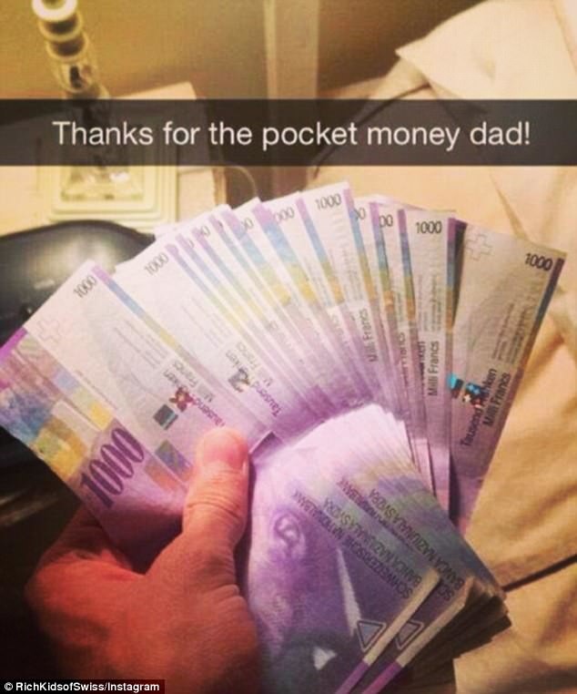 "Спасибо за карманные деньги, папа!"