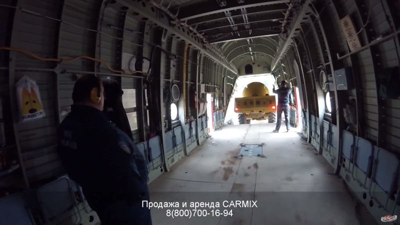 Бетонный завод внутри крупнейшего в мире транспортного вертолёта Ми-26