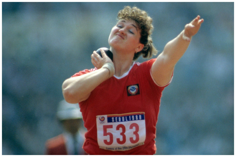 Жена Юрия Седых Наталья Лисовская в соревнованиях по толканию ядра в 1987 году, установила рекорд— 22,63 метра, который непревзойден до сих пор