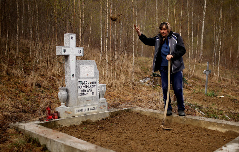 Другая жительница поселения – Ана Прата, желает, чтобы ее похоронили на могиле погибшего в 2012 году супруга
