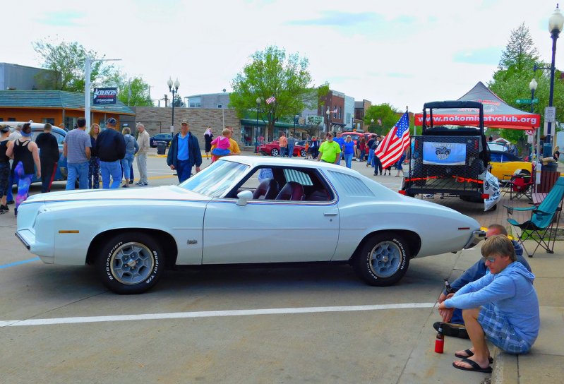  На кар-шоу в Томагавк съезжаются тысячи любители автомобилей со всех  уголков Висконсина.