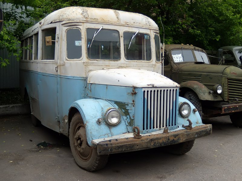 Деревянный ПАЗ-651 с кузовом Скуратовского АРЗ из Киреевска, что в Тульской области.
