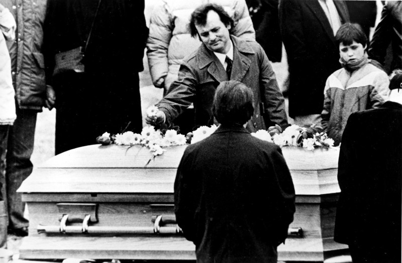 Билл Мюррей на похоронах Джона Белуши, 1982