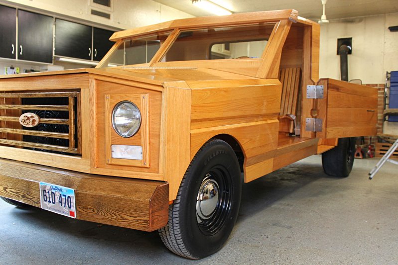 Полностью деревянный пикап Ford из Южной Дакоты