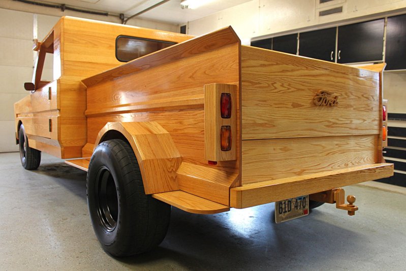 Полностью деревянный пикап Ford из Южной Дакоты