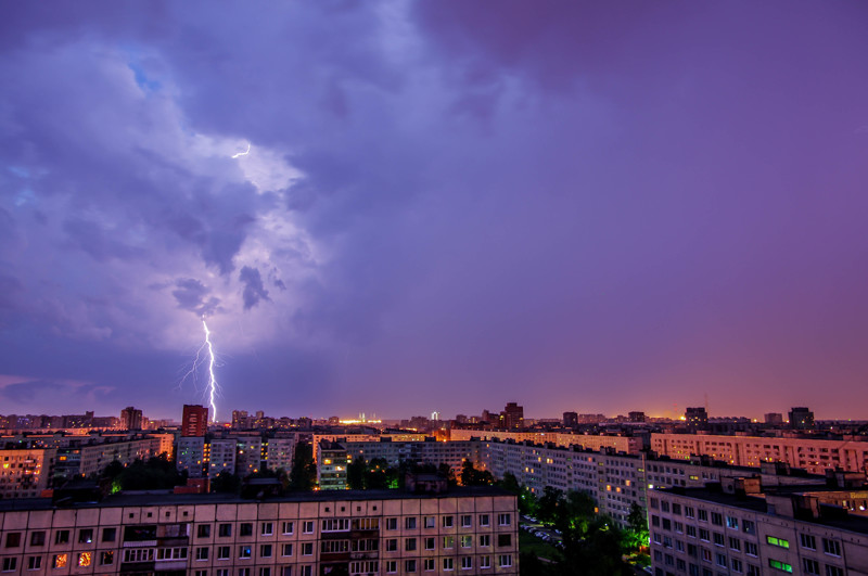 Немного молний в Петербурге