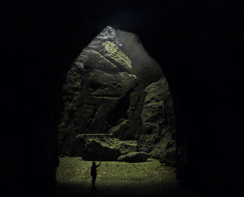 "Пещера тайн"