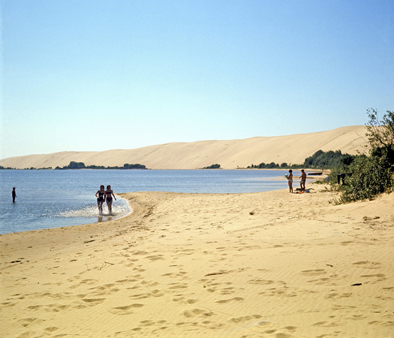 5. Песчаные пляжи и дюны на курорте Ниды, 1968 год.