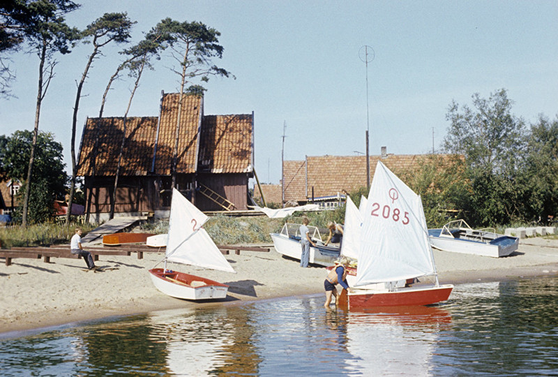 14. Детский спортивный яхтклуб в поселке Нида близ города Неринги, 1981 год.
