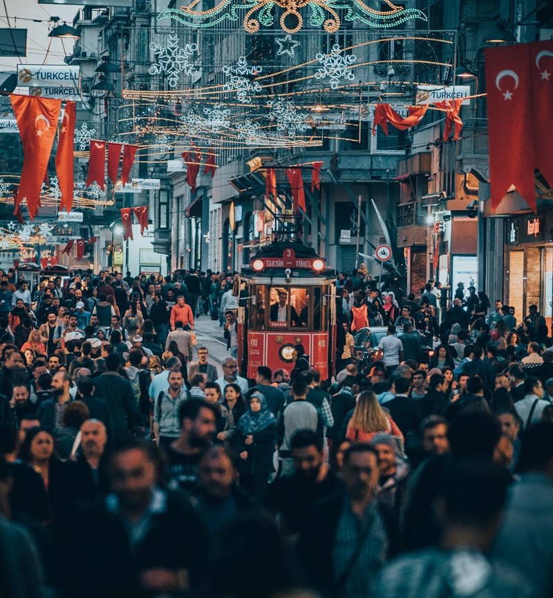 Улица Истикляль,  Стамбул, Турция