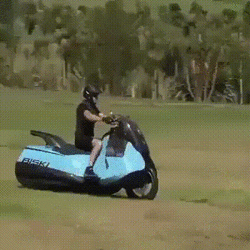 Мотоцикл превращается в гидроцикл