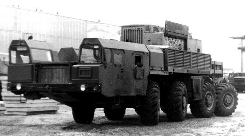 Прототип МАЗ-79085 со всеми управляемыми колесами конструкции 21 НИИИ (из архива НИИЦ АТ)