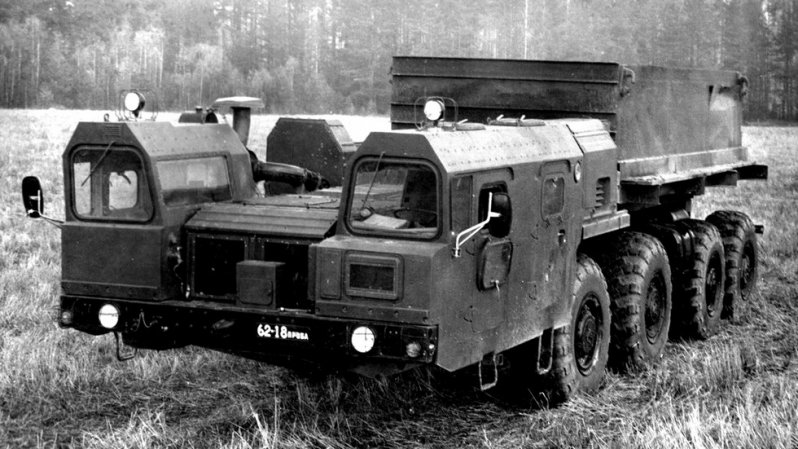 Короткобазное шасси МАЗ-7909 для ракетных систем (из архива СКБ-1 МАЗ)