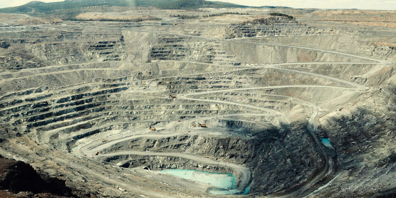 Асбестовые шахты в Канаде
