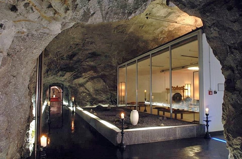 Самые невероятные пещерные отели мира