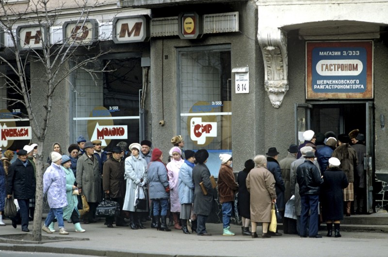 Очередь в гастроном, 12 декабря 1991 года, Киев