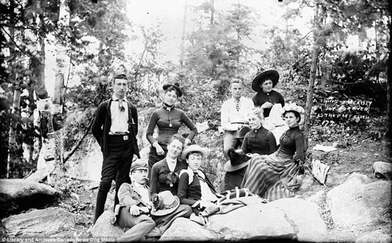 Отдыхающие на озере Мускока, Онтарио, ок. 1887 г.