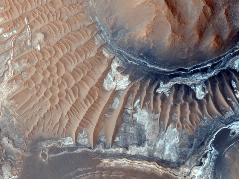 Другая часть кратера Хаос Арам