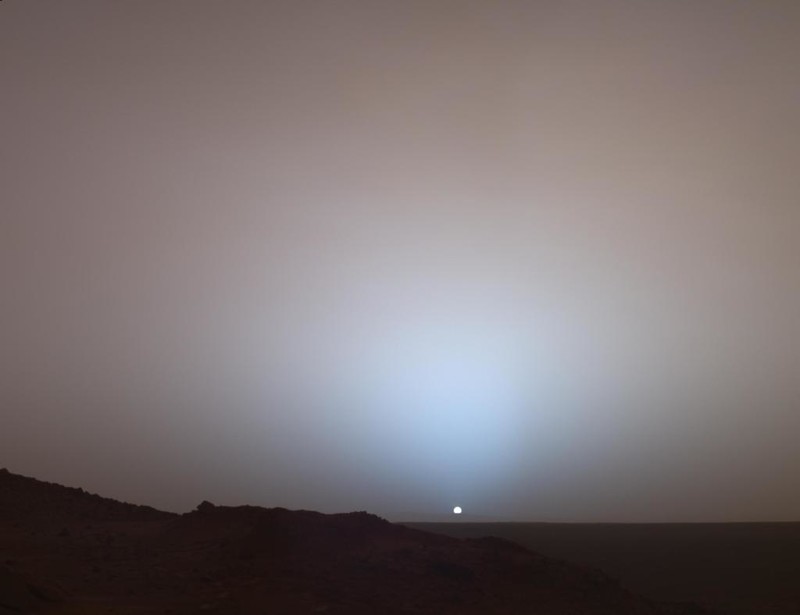 Романтический марсианский закат на краю кратера Гусева:)