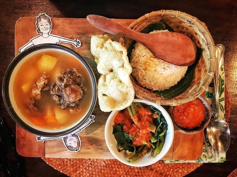 Праздничное воскресное меню - суп из бычьих хвостов и загадка под названием "соп бантат"