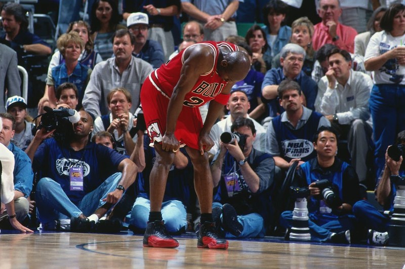 2. Air Jordan 12, которые носил Майкл Джордан - $104000