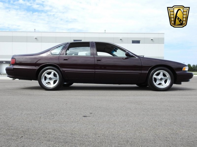 Сегодня я вам покажу спортивную модификацию Impala SS — Super Sport, модель 1995 года выпуска.