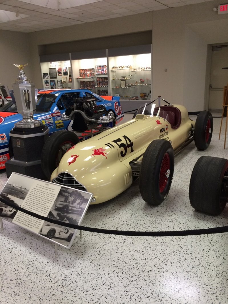 Indianapolis Motor Speedway - Автодром в США