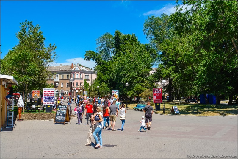 Фотопрогулки... Бердянск в первые дни лета