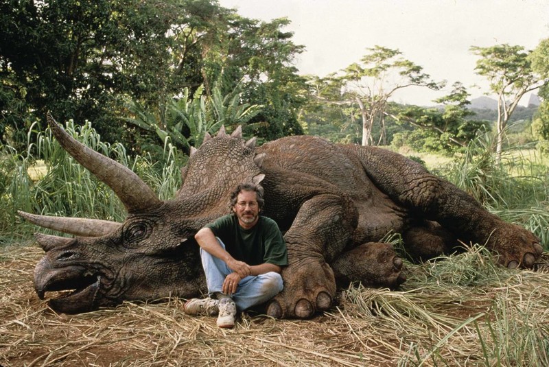 Стивен Спилберг на съёмках фильма «Парк Юрского периода». 1993