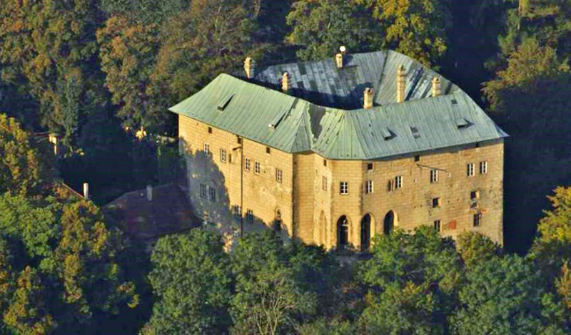 Замок Гоуска в Чехии