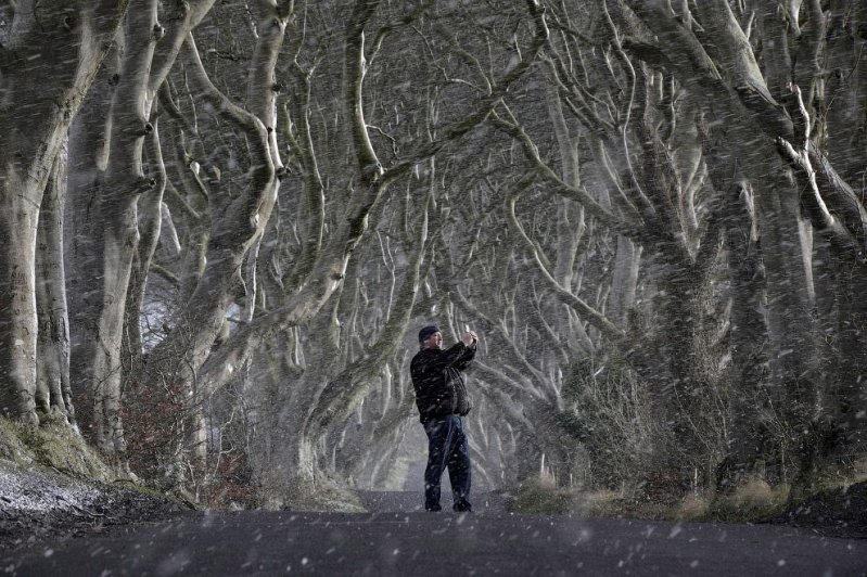  Снег в Антриме, Северная Ирландия. (Фото Charles McQuillan):
