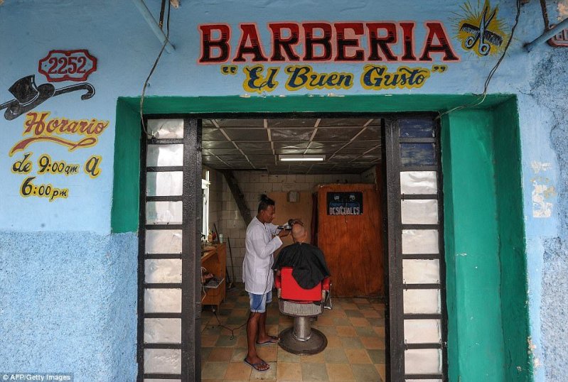 Парикмахерская в Гаване, Куба.