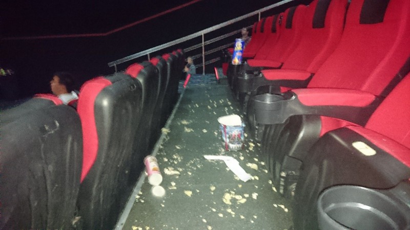 В Краснодарском кинотеатре прошел сеанс для людей, а позже выяснилось, что для свиней