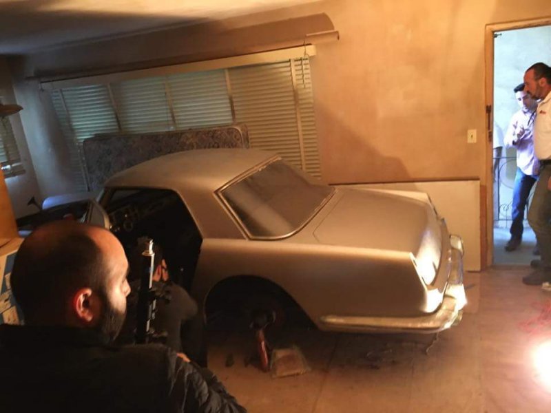Ferrari, которую больше 30 лет прятали в квартире