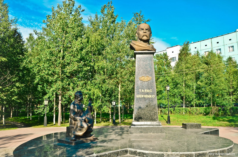 Сургут - город в тайге (только фотографии города без комментариев)