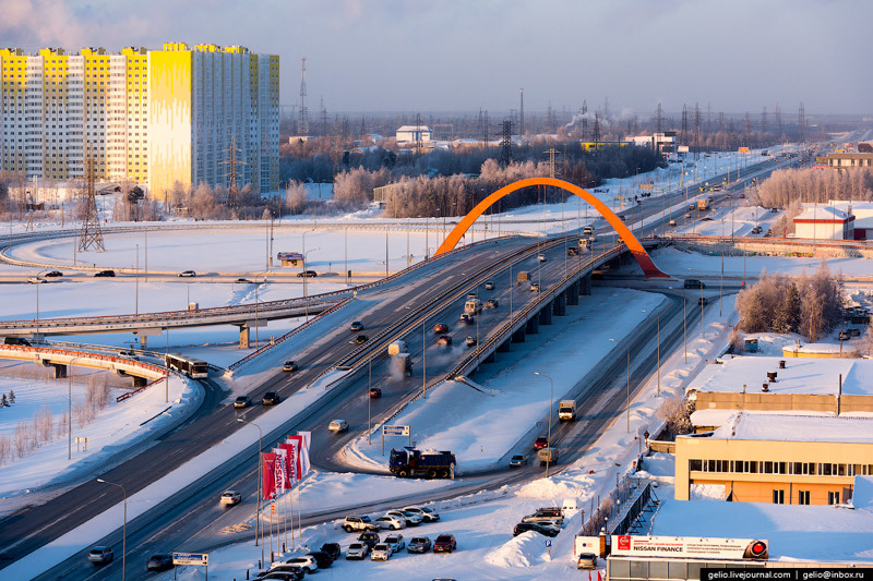 Сургут - город в тайге (только фотографии города без комментариев)