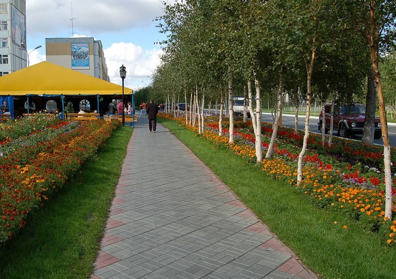 Когалым - 60-тысячный город в тайге (только фотографии города без комментариев)