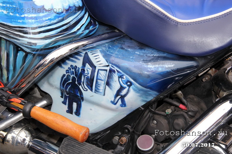 Разрисованный мотоцикл от Дмитрия Шагина