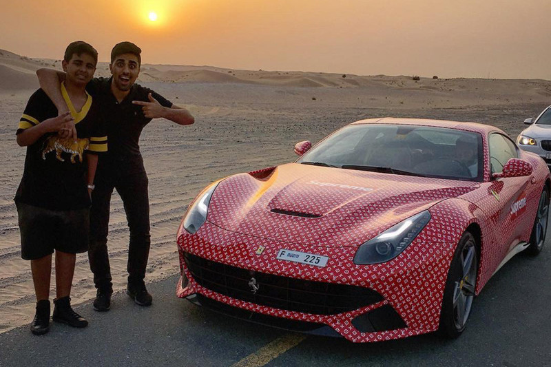 15-летний инстаграмер оформил Ferrari в стиле брендов Supreme и Louis Vuitton