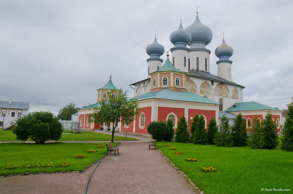 Г Тихвин Тихвинский монастырь