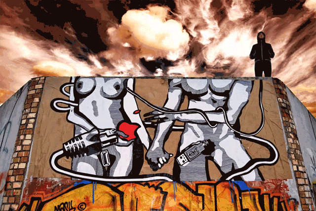 Сила в движении: испанский фотограф превращает уличное граффити в GIF