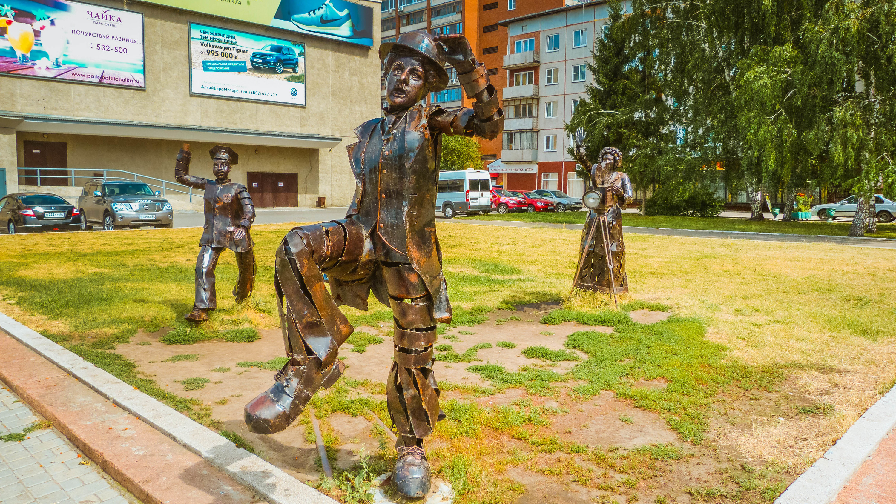 Барнаул памятник Чарли Чаплину