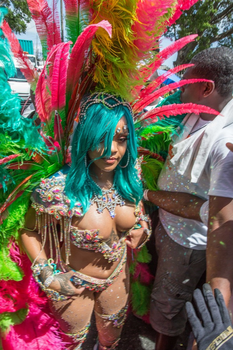 Рианна на карнавале в Барбадосе 2017