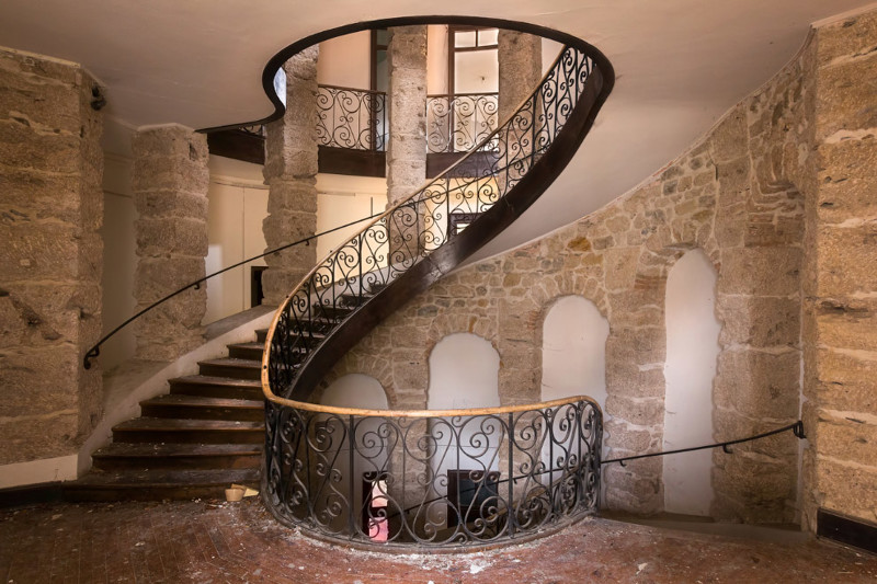 Завораживающий дизайн старинных лестниц в Европе